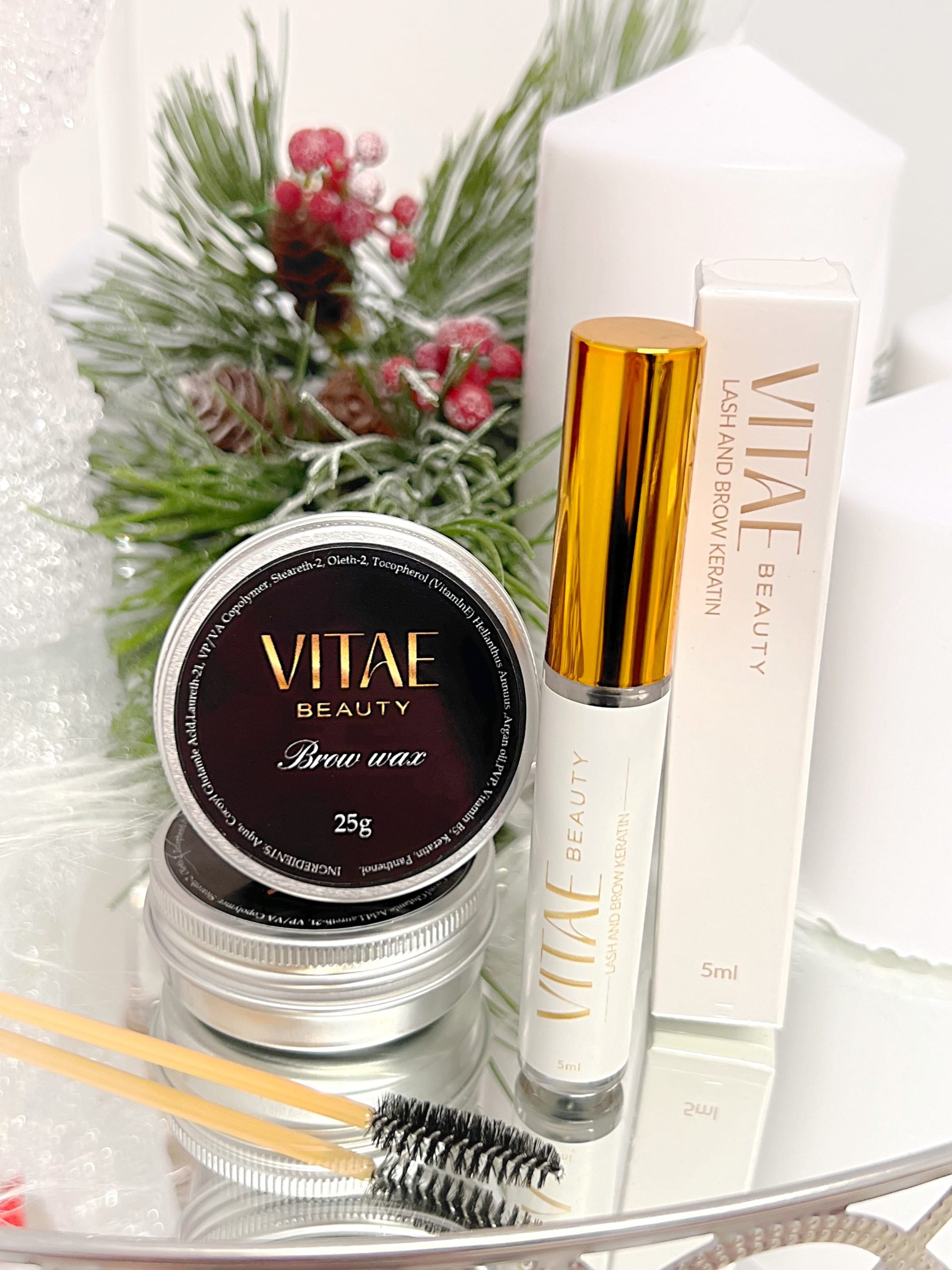 Vitae Beauty eyebrow wax + Keratin for lashes and brows